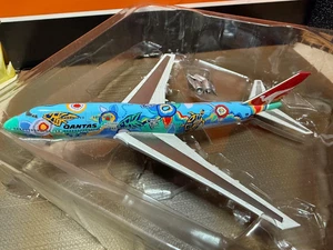 Avión de ensueño Qantas escala 1:400 Boeing 747-300 Nalanji rara librea dañada - Imagen 1 de 5