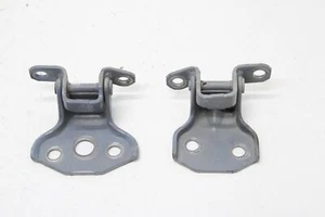 2015-2021 SUBARU WRX BISAGRA PUERTA SUPERIOR E INFERIOR DELANTERA IZQUIERDA GRIS FRÍO CAQUI OEM - Imagen 1 de 6