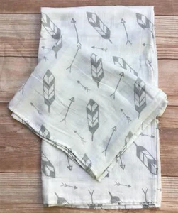 Latched Mama Nursing Car Seat Cover White Gray Feather Print Swaddle Blanket - Picture 1 of 5