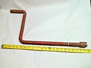 Tractor Crank ?, 3/4" Hole with 5/16" Slot on the end, 1-3/8" Diameter, 21" Long - Picture 1 of 4