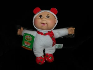 CABBAGE PATCH KIDS 2019 FERIENHELFER PUPPE SCHNEEFLOCKE EISBÄR #111 NEU - Bild 1 von 3