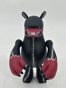 Toy2R 2004 Touma Wonderwall Voltaire Knuckle Bear Sleetzer Bunny Ver 6" Vinyl - Picture 1 of 9