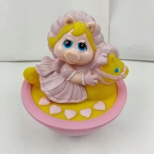Vintage 1989 Remco Baby Inc Muppet Babys Miss Piggy Weeble Wackel Rassel Spielzeug - Bild 1 von 13
