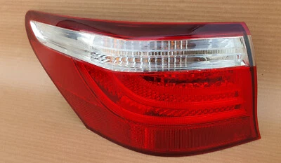 LUZ TRASERA LED LEXUS LS460 LS460L 2007-2009 lado izquierdo (lado del conductor) fabricante de equipos originales usada Foto 1 de 4