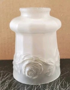 Lámpara colgante vintage de vidrio esmerilado rosas en relieve lámpara pantalla - Imagen 1 de 9