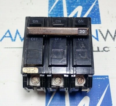 GENERAL ELECTRIC THQB32030 OLD STYLE 3 POLE CIRCUIT BREAKER 30A 240V - Image 1 of 4