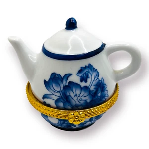 Blue White Floral Teapot Trinket Box Gold Ceramic Flowers Vintage Chinoiserie - Picture 1 of 5