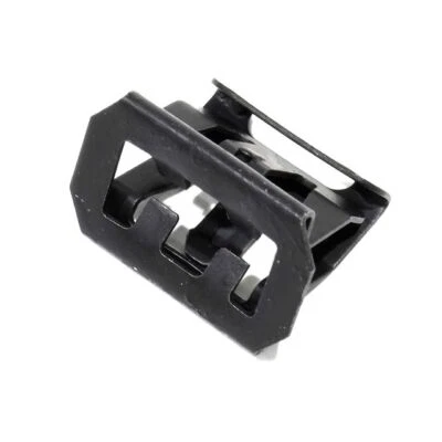 Clip de rejilla delantera genuino GM 15883463 Foto 1 de 2