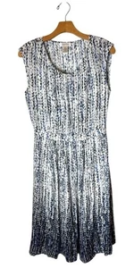 Vestido Barneys New York Mujer Mediano Azul Marfil Punteado Sin Mangas Sedoso Midi - Imagen 1 de 10