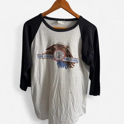 Camiseta Vintage 1974 The Doobie Brothers Raglan Manga Longa - Imagem 1 de 4