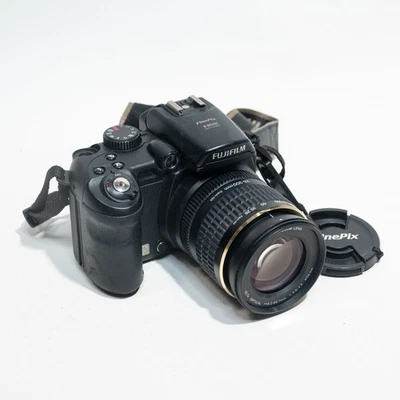 Fujifilm FinePix S9600 CCD Digital Camera - MISSING Control Dial - Works in AUTO - Image 1 of 4