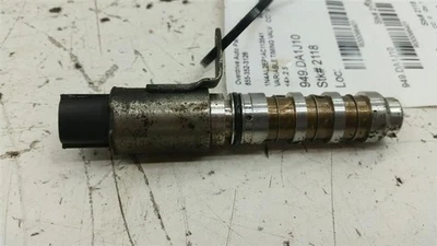 Válvula de control de aceite de engranaje de distribución variable Nissan Altima culata solenoide 2010 Foto 1 de 3