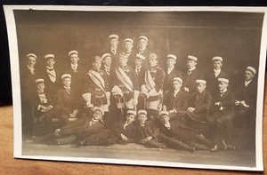 Gruppe Studenten oder Schüler in Couleur - Foto Samson & Co München / Studentika - Bild 1 von 2