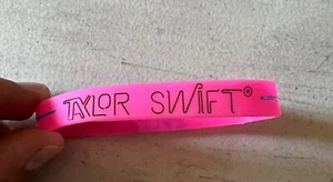 Taylor Swift 1989 Tour Bracelet Wristband VIP world Tour rubber bracelet NEW - Picture 1 of 2