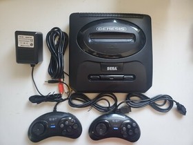 SEGA Genesis Model 2 MK-1631 Video Game System Bundle Controllers Classic Gaming