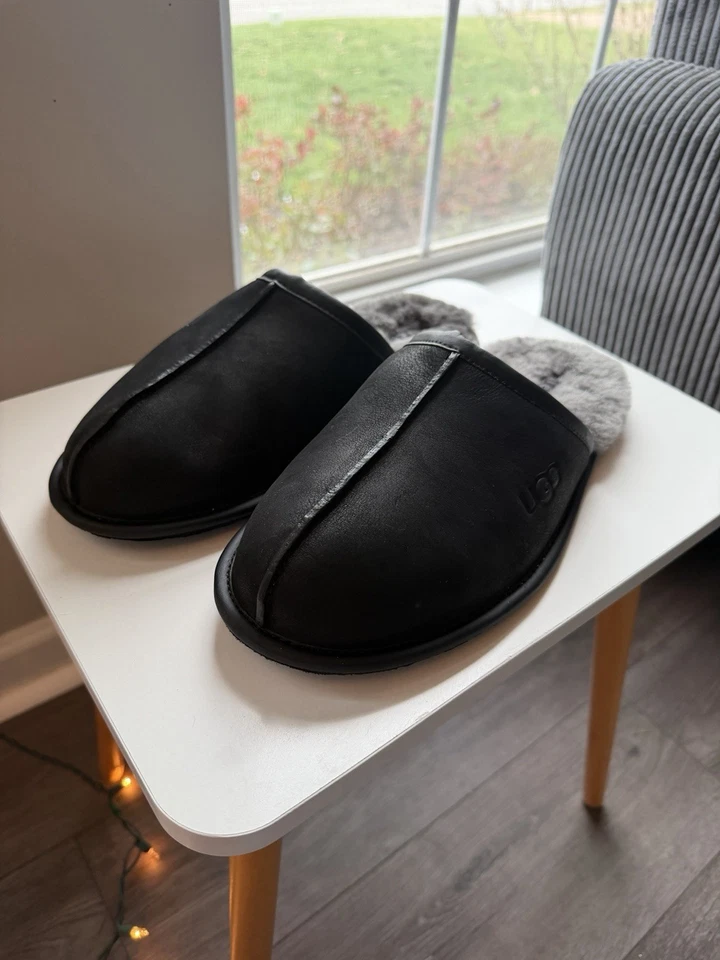 Zapatilla UGG Australia para hombre - Nueva con etiquetas talla 11 Foto 1 de 4