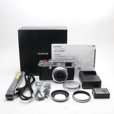 【Near Mint/SC:2600Fujifilm X100F 24.3MP Digital Camera Silver Compact from Japan - Image 1 of 4