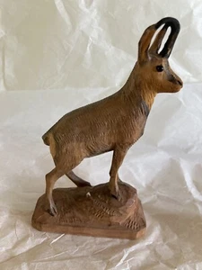 Antique Or Vintage Black Forest Chamois Goat Carving With Glass Eyes Swiss - Picture 1 of 15