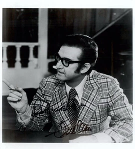 STEVE ALLEN SIGNED JSA COMEDIAN 8X10 AUTHENTICATED #N38645 - Picture 1 of 1