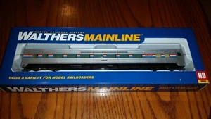 Walthers HO Scale 85' Budd Large Window Coach Amtrak Phase 3 - Picture 1 of 2