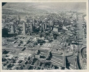 Press Photo Aerial of Unknown Downtown US City - Picture 1 of 2