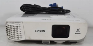 Epson PowerLite 990U Full HD 3LCD WUXGA Projector 3800 Lumens 966 Used Hours - Afbeelding 1 van 8