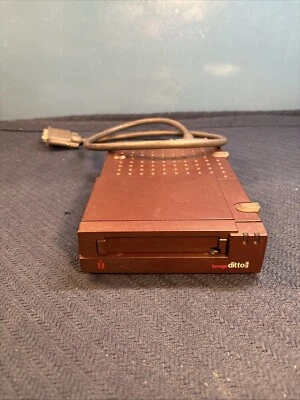 Iomega Ditto 2GB Tape Backup Drive IO2000-PX W/ Parallel Cable - Image 1 of 4