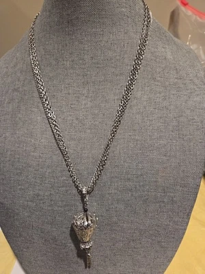 VTG Celebrity Silvertone Pendant Necklace W/Black Bead & Filagree 3 strand chain - Image 1 of 4