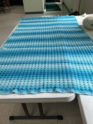 Tonos de turquesa ganchillo afgano Foto 1 de 2