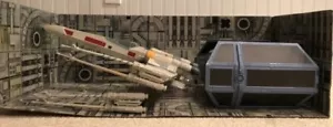 STAR WARS Death Star Trench Run Toys R Us ESCLUSIVO TRU X-Wing TIE Fighter - Foto 1 di 12