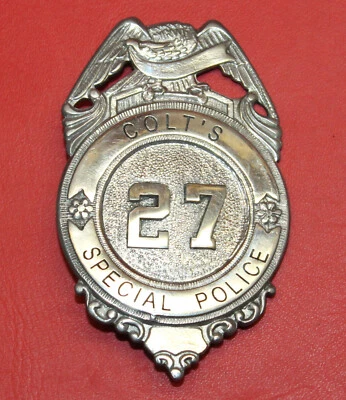 Insignia Colt de la Segunda Guerra Mundial de fábrica de armas de fuego Colt Foto 1 de 3