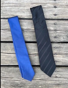VAN HEUSEN SET OF 2 NECKTIES WIDE BLACK & SKINNY BLUE - Picture 1 of 5