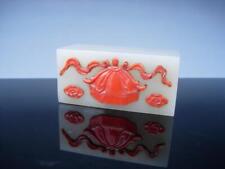 A LOVELY CHINESE CORAL INLAID JADE BOX AND COVER, 19THC