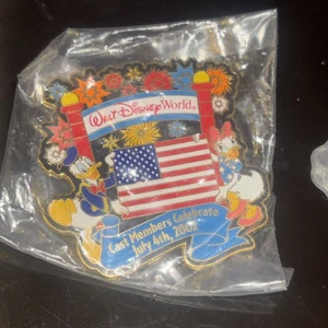 Unikat Disney Pin Limited Edition Cast Exclusive Patriotic American Flag Donald - Bild 1 von 1
