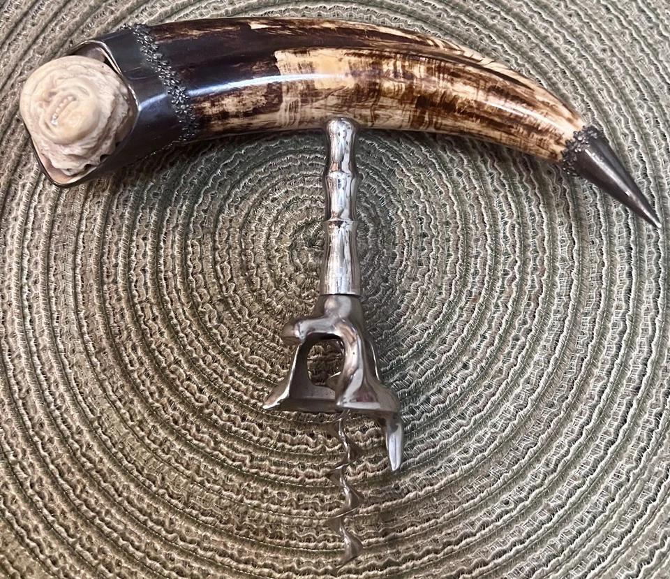 Rare Carved Horn Corkscrew ! UNIQUE & ECLECTIC, Carved/Formed Head as End Piece - Image 1 of 4