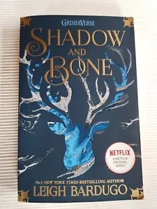 Shadow and Bone 1 von Leigh Bardugo (2018, Taschenbuch) - Bild 1 von 3