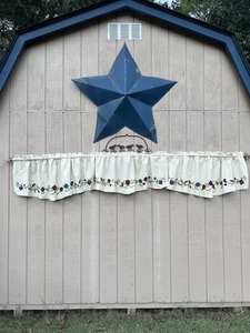 Bestickter Crewel Blumen Volant Menge 3 verfügbar JC Penney Volants-Home Collection - Bild 1 von 13