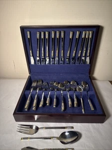 Wallace Gold Accent Corsica 18/10 Edelstahl 65 Teile Set Servieren für 12 - Bild 1 von 7