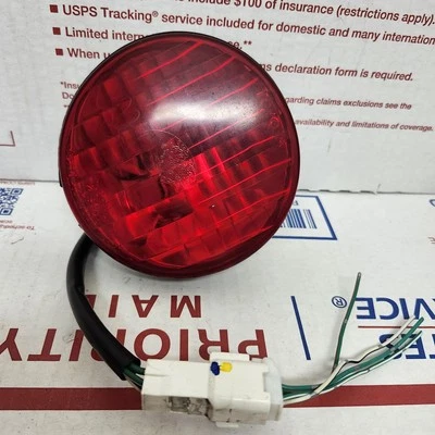 ✅01-05 雷克萨斯 IS300 左后备箱内尾灯原始设备制造商 — 第 1/4 张图片