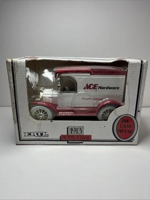 ERTL 1913 MODELO T CAMIÓN AS HARDWARE BANCO DE MONEDAS FUNDIDO A PRESIÓN ESCALA 1/25 SIN USAR, EN CAJA Foto 1 de 3