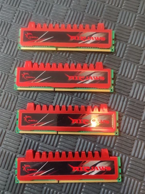 G.Skill Ripjaws 16 GB DIMM 1333 MHz PC3-10666 DDR3 Memory F3-10666CL9Q-16GBRL - Image 1 of 4