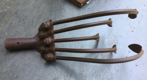 Vintage antique 5 Tine Cultivator Rake rustic farm tool Cover