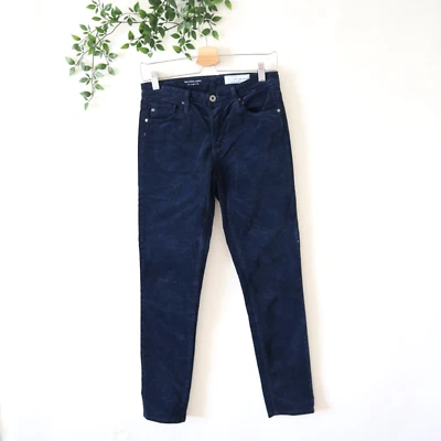 Pantalones AG Anthropologie The Stevie ajustados rectos de terciopelo azul talla 26 Foto 1 de 4