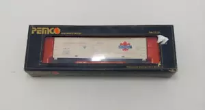 HO Scale Train PEMCO RAILWAY SYSTEM 3402-027 50' REEFER CAR DUBUQUE URTX 63648 - Picture 1 of 10