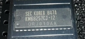 KM68257CJ-12 CMOS RAM 32Kx8 12ns Alta velocità SO24 SMD - Foto 1 di 1