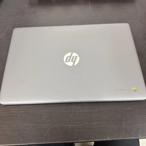 HP 15.6" Chromebook 8GB RAM 128GB Silver Laptop - Picture 1 of 4