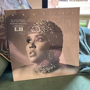Lizzo Special Vinyl LP Gold Colour 2022 NEW - Picture 1 of 3