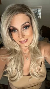 LALA SCANDI BLOND, Lace Front Synthetikperücke - Bild 1 von 5