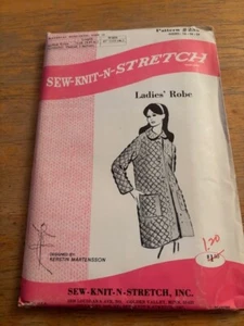 SEW-KNIT-N-STRETCH sewing pattern 233 ladies' robe size 14-16-18 - Picture 1 of 1