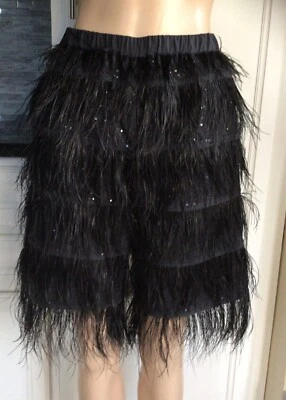 NUEVO CON ETIQUETAS $3245 Pantalones Cortos Brunello Cucinelli Mujeres Pluma de Avestruz de Seda, Lentejuelas Negros Foto 1 de 4
